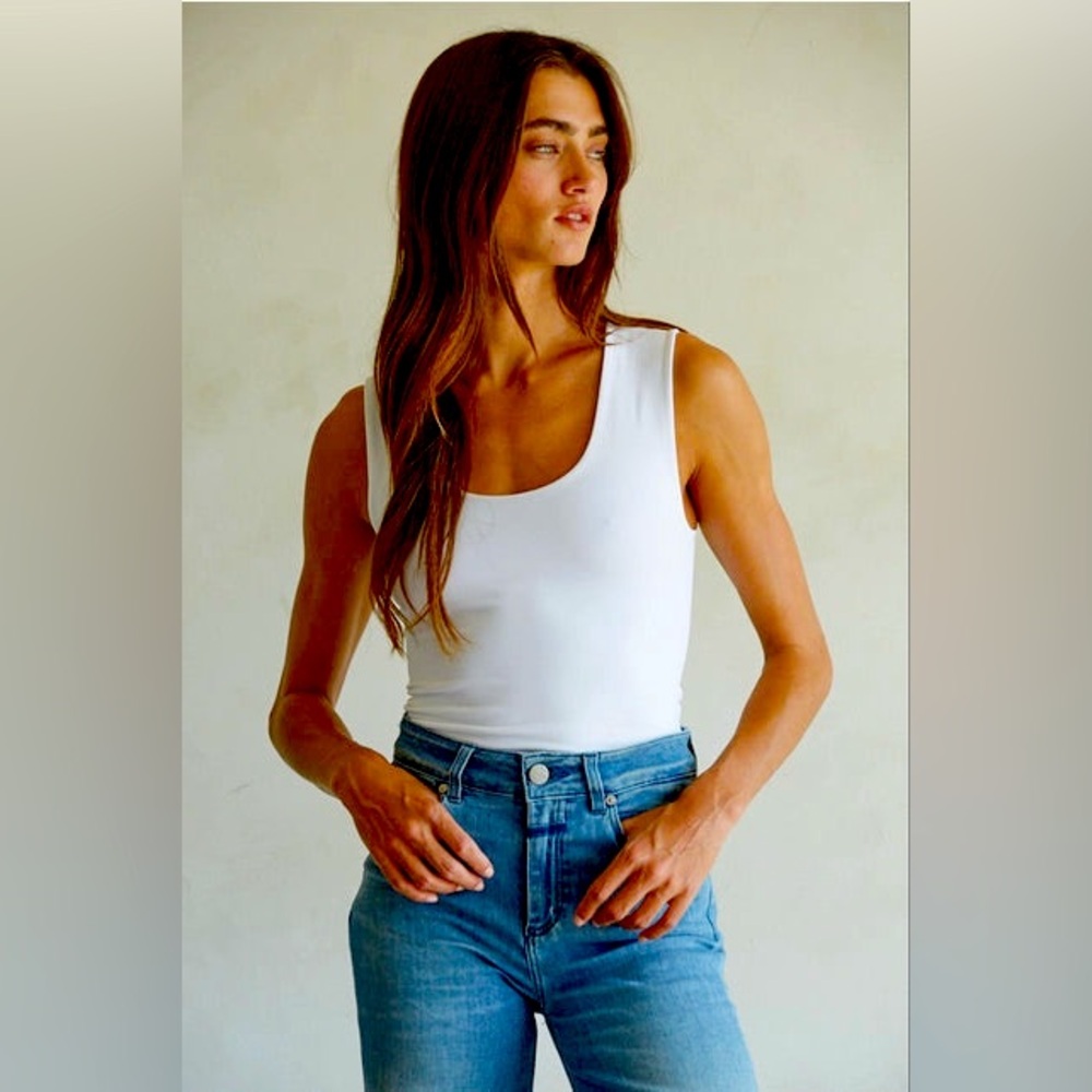 By Together White Fitted Sleeveless Tank Top